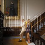 15-07-2004 Jort Kelder / Georgina Verbaan  Jort Kelder and Georgina Verbaan at home in Nigtevecht, by order of Pulse Magazine. July 15, 2004.

[keywords]Posed, Stairs, Painting[/keywords]